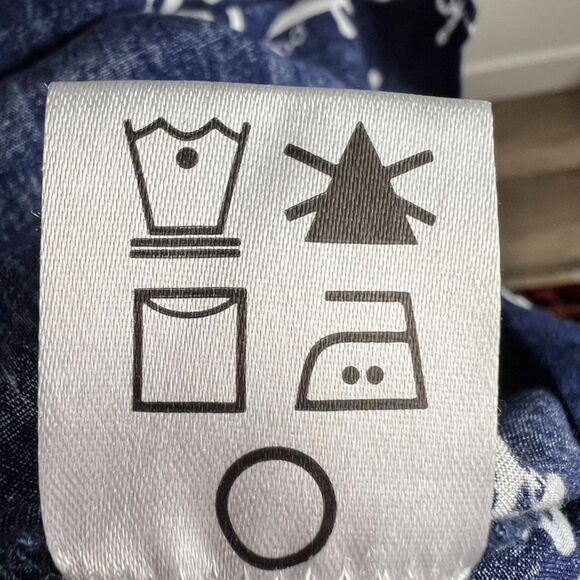 Escapada Anchor Print Shift Dress | Size Small | Ready to Captain Your Closet - Picture 5 of 7